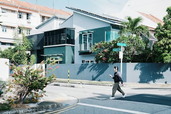 Semi-detached house in a mature Singapore estate
